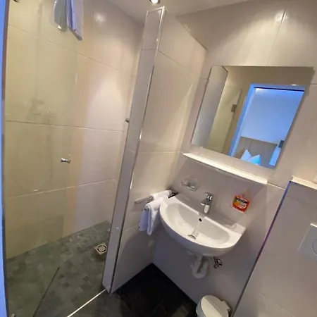Bed & Breakfast Kandaharblick 3*